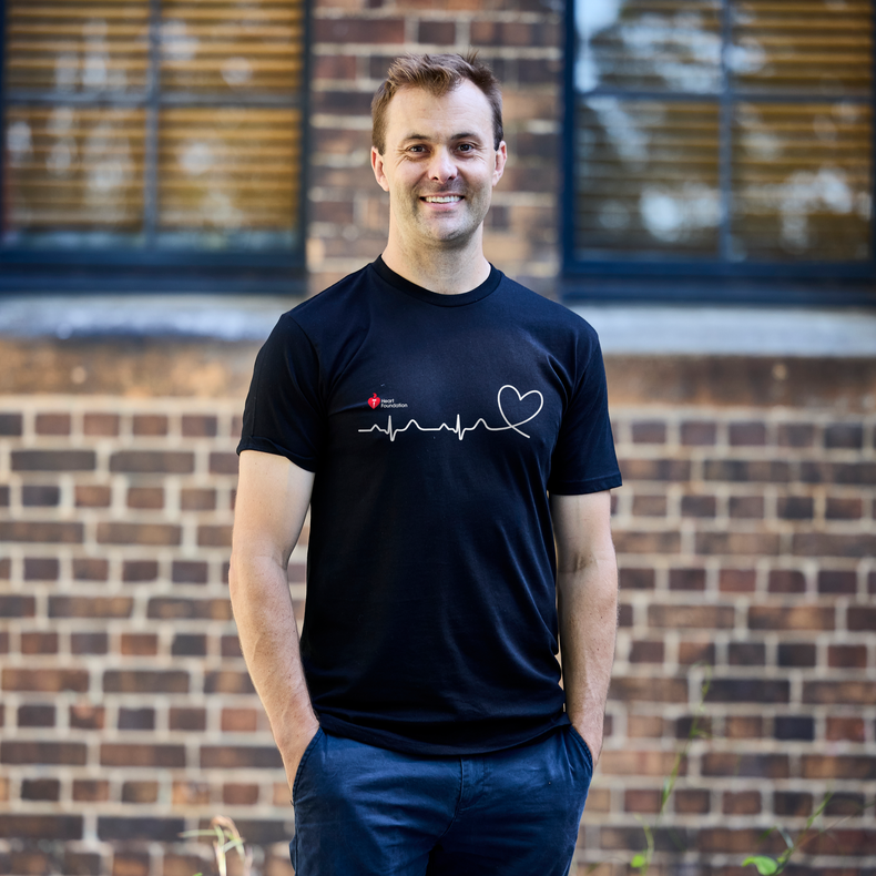 Heartbeat line – unisex t-shirt